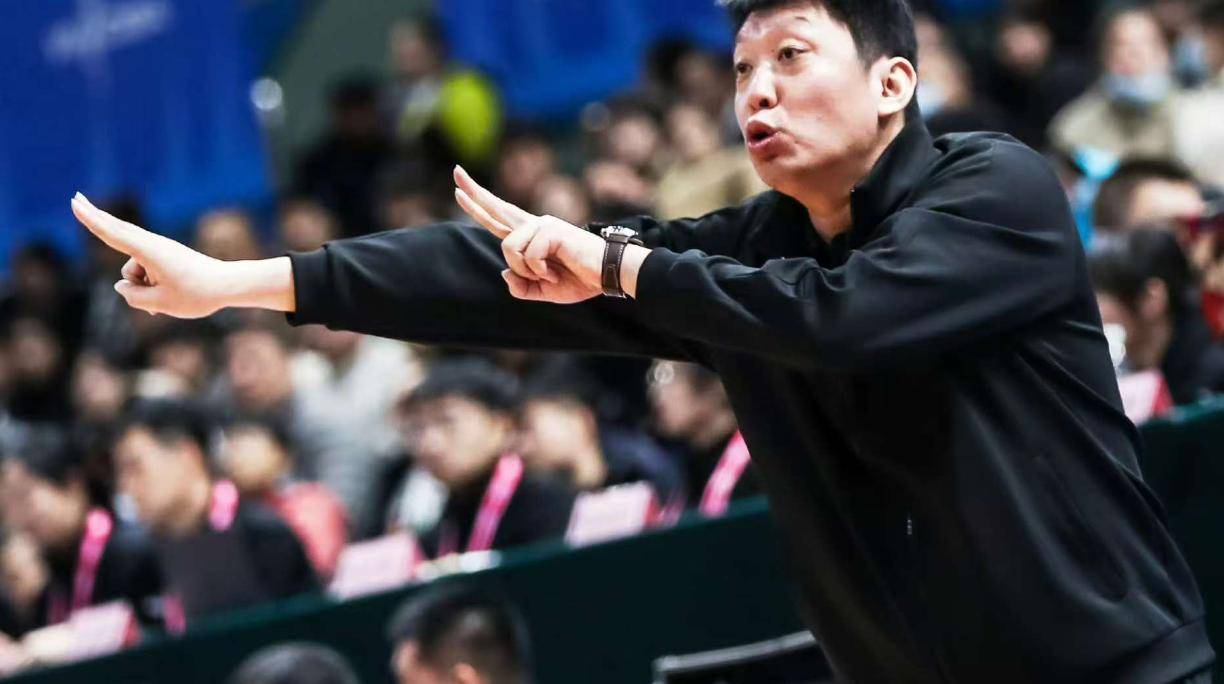 辽宁队客场惊险逆转，拿下宝贵三分