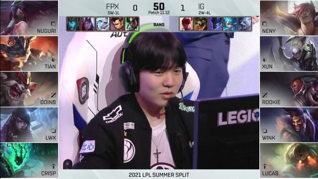  Rookie爆冷击败巴塞罗那，赛况扑朔迷离引爆全场！