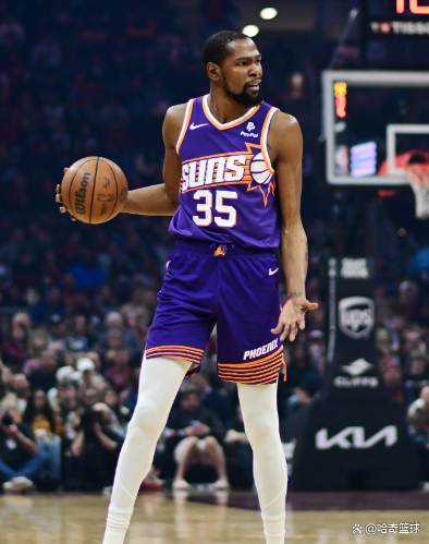 杜兰特回归赛场，大胜首场状态亮眼，G2观众沸腾！的简单介绍